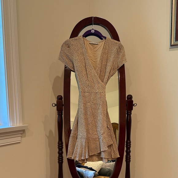 Abercrombie & Fitch Cream Mini Dress - Picture 1 of 1